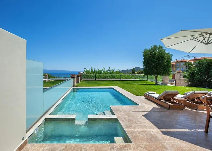 Sunny Villa Grande