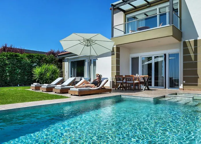 Sunny Villa Grande