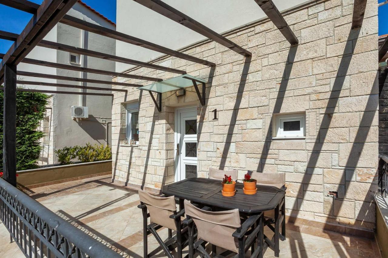 Sunny Grande Villa *